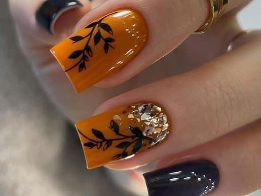 Nagelmodellage Größe M, mit Muster